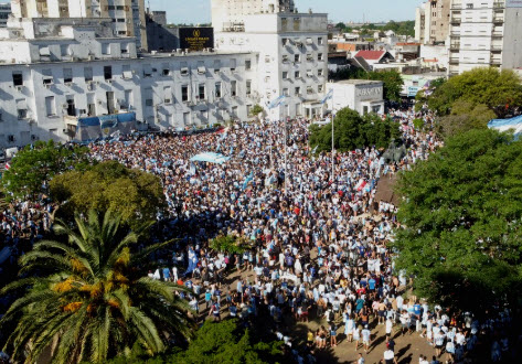 chicas para chatear Morón